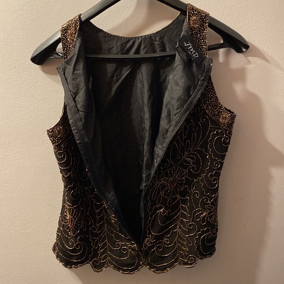 Vintage Beaded Sleeveless blouse with floral design Used in Good condition - Picture 9 of 13